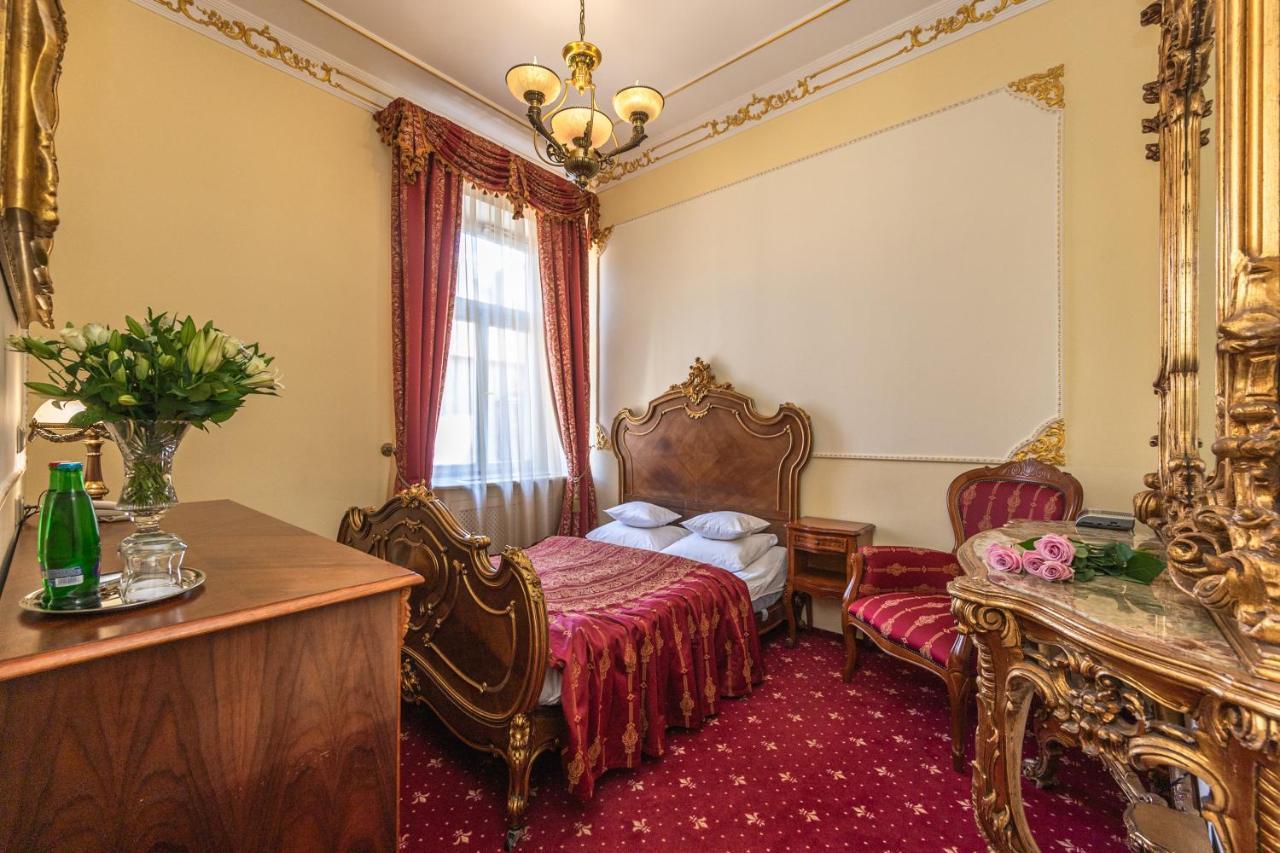 General Boutique Hotel & Wellness Прага Екстериор снимка