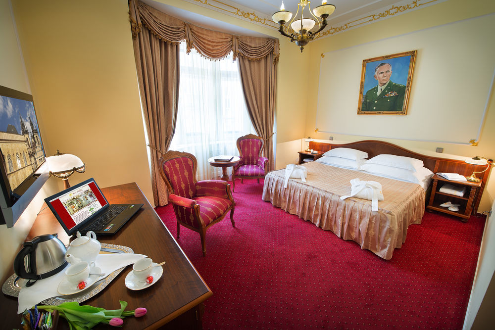 General Boutique Hotel & Wellness Прага Екстериор снимка