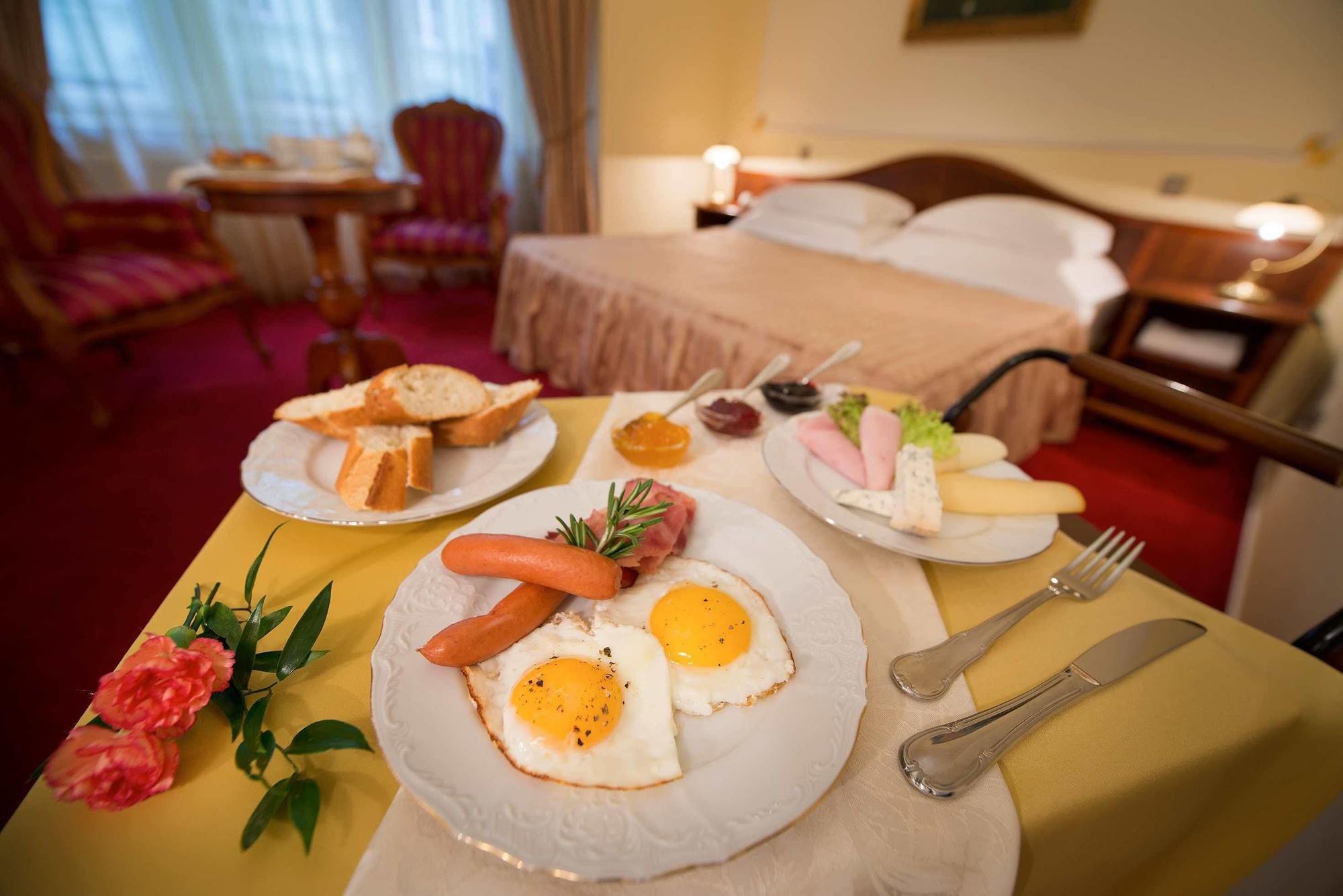 General Boutique Hotel & Wellness Прага Екстериор снимка