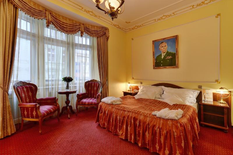 General Boutique Hotel & Wellness Прага Екстериор снимка
